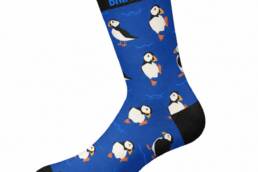 Chaussettes bleues Bretagne avec motifs de macareux