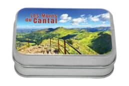 Boîte comptoir souvenir Monts du Cantal illustrée d'un paysage de montagne