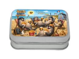 Bo&icirc;te comptoir souvenir Nord avec illustration humoristique de phoques sur la plage