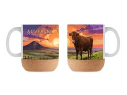 Mug base li&egrave;ge souvenir Auvergne avec volcan et vache Salers
