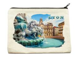 Pochette souvenir Lyon avec la fontaine Bartholdi et l'H&ocirc;tel de Ville