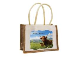 Sac en jute souvenir Auvergne illustr&eacute; d'une vache Salers dans les montagnes