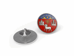 Pin's m&eacute;tal souvenir Toulouse avec les armoiries de la ville