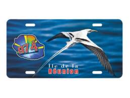 Plaque immatriculation m&eacute;tal souvenir &Icirc;le de La R&eacute;union avec paille-en-queue en vol