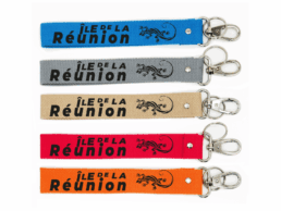 Porte-cl&eacute;s tissu souvenir &Icirc;le de La R&eacute;union avec margouillat disponible en plusieurs couleurs