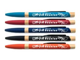 Stylo bois souvenir &Icirc;le de La R&eacute;union avec illustration de margouillat
